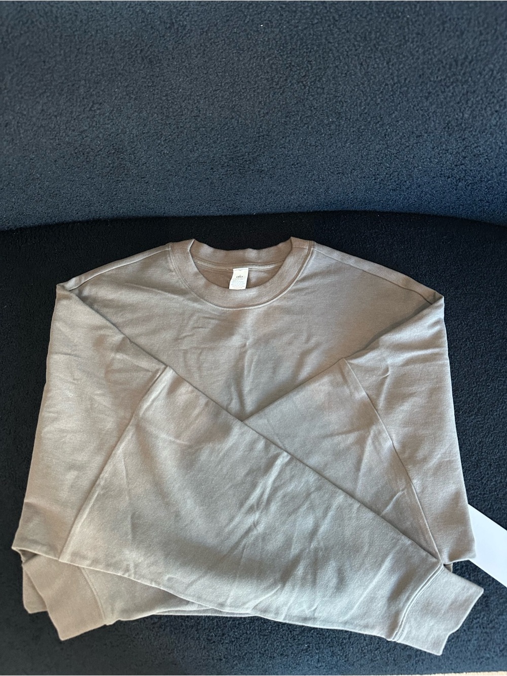 Alo Cropped Sway Crew Neck Pullover